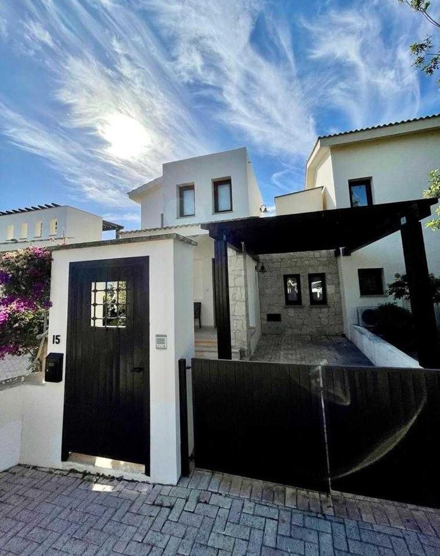 Nausicaa Private Pool & Hot Tub, Aphrodite Hills Golf *